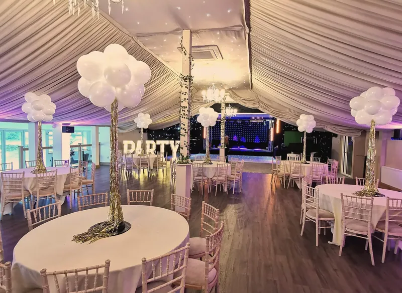 Lit balloon cloud table centrepiece