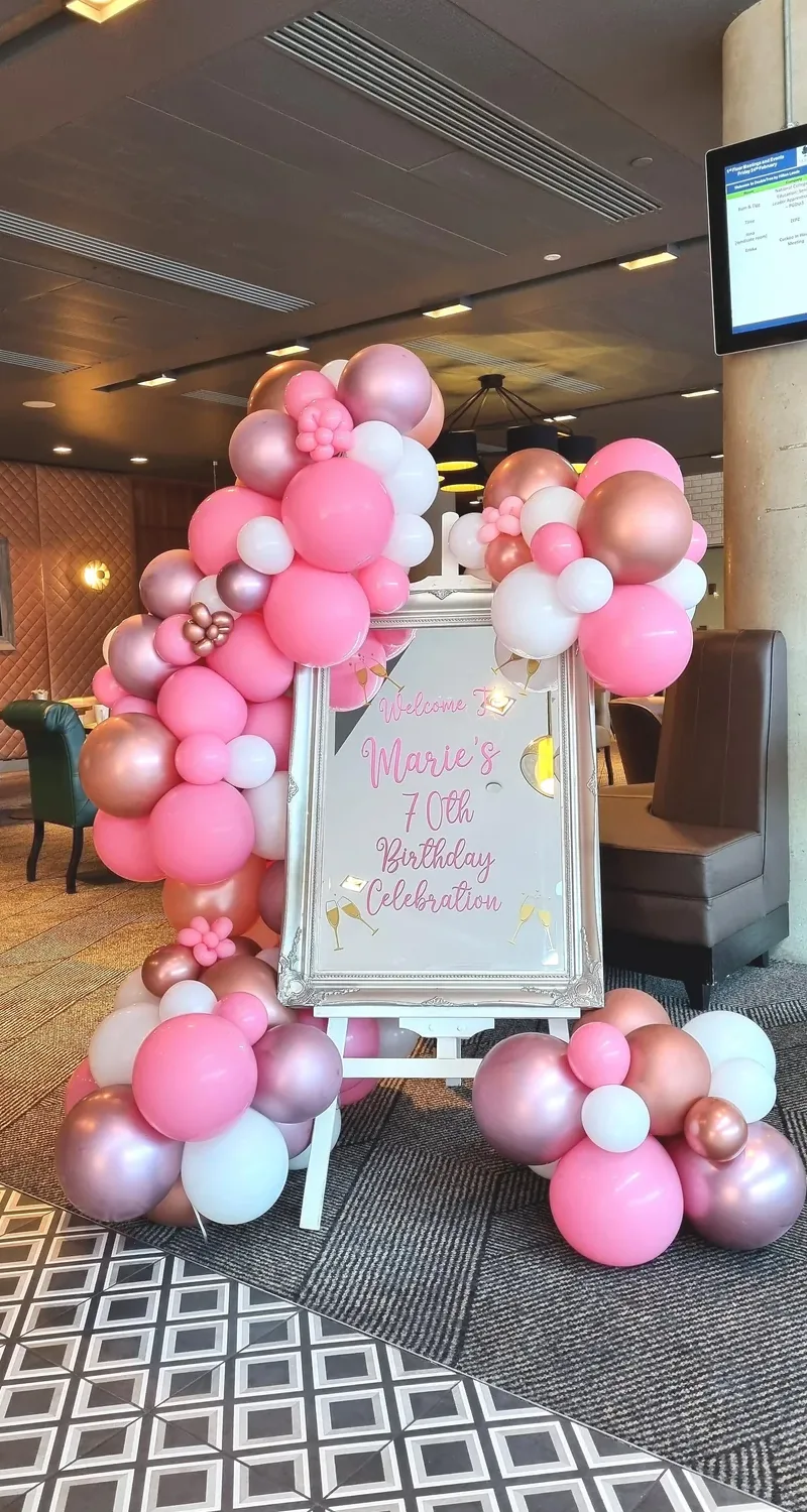 Personalised Mirror & Balloon Display